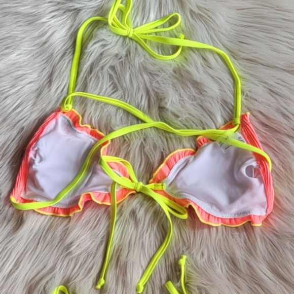 Neon Pink Bikini - Picture 5 of 6